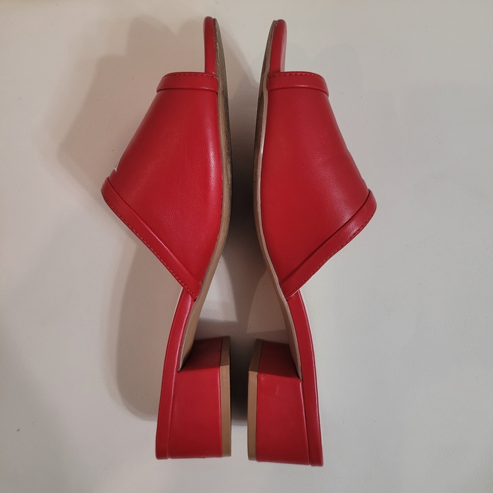 Guess Women's Red Slide Sandals Size 7/38 - Picture 6 of 10
